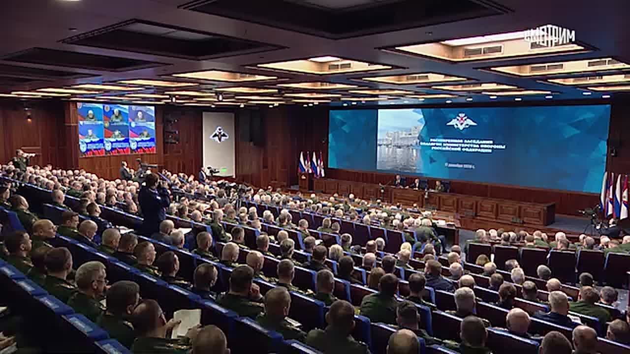 О самой сильной армии в мире, "европейских подсвинках" и готовности Москвы к переговорам: полная речь Владимира Путина после доклада главы Минобороны