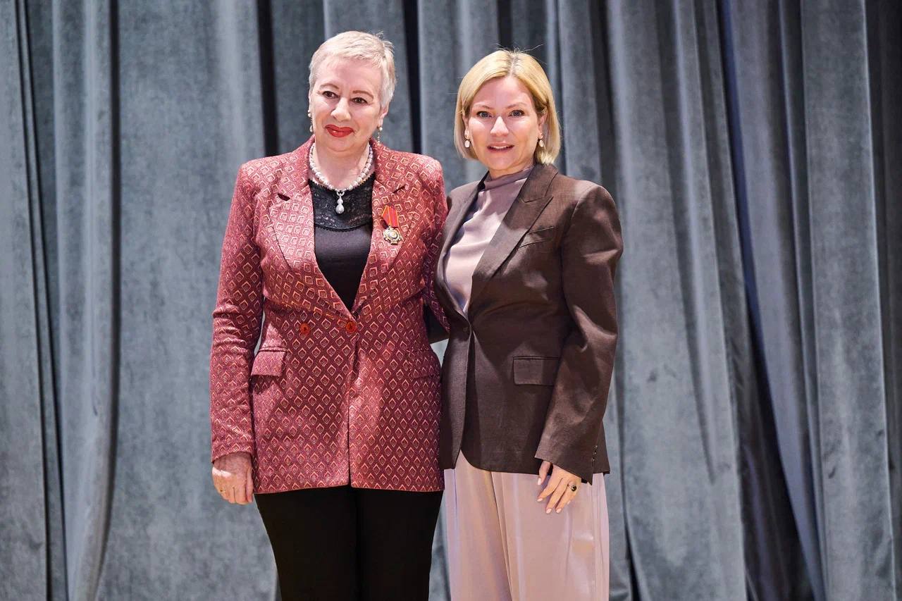 Ольга Любимова: Вручила государственные награды деятелям культуры и искусства Ольга Любимова: Вручила государственные награды деятелям культуры и искусства