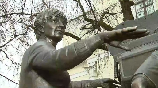 "Этот сериал не просто вошел в золотой фонд отечественного кинематографа": Сергей Нарышкин открыл памятник создателям многосерийного фильма "Семнадцать мгновений весны"