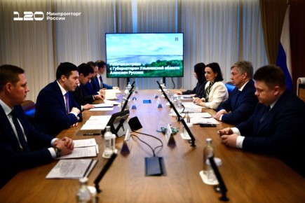 Глава Минпромторга России провел рабочую встречу с губернатором Ульяновской области