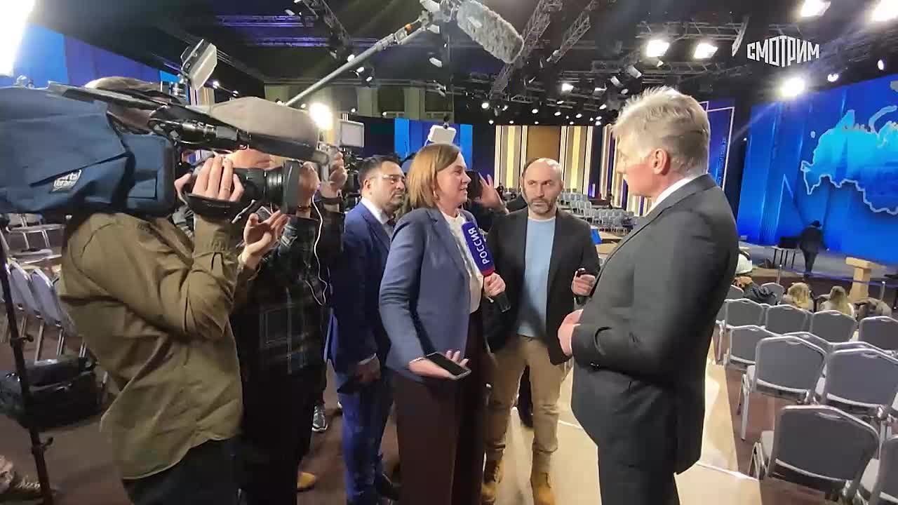 "В наших интересах сделать так, чтобы весь мир слышал, что говорит Путин": Песков в интервью "России 1" прокомментировал участие журналистов из недружественных стран в "Прямой линии"
