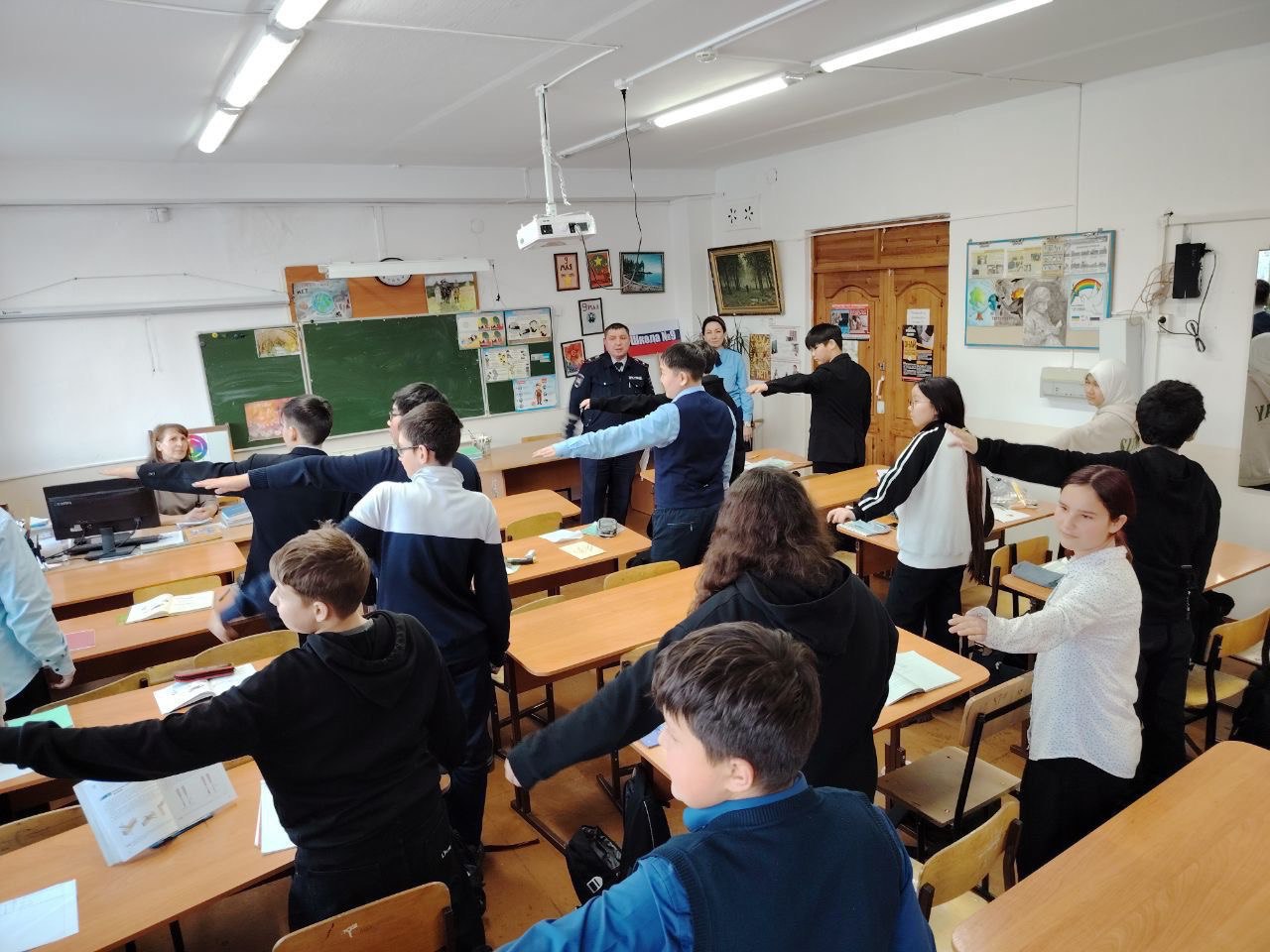 Прокуратура провела мероприятия по правовому просвещению для школьников и студентов Прокуратура провела мероприятия по правовому просвещению для школьников и студентов