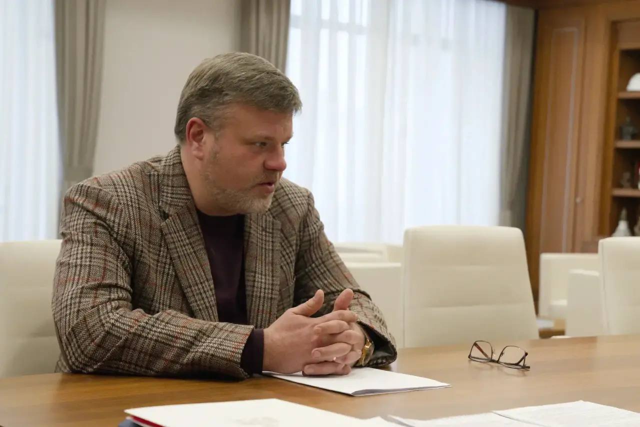 Глава Минстроя России Ирек Файзуллин провел совещание по вопросам внедрения инноваций и создания современной инфраструктуры Глава Минстроя России Ирек Файзуллин провел совещание по вопросам внедрения инноваций и создания современной инфраструктуры