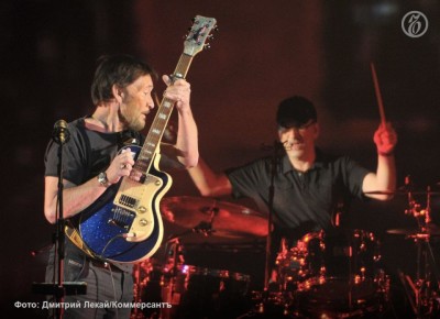 ������ ������ �� ����� ���������� �������������� ����� �Driving Home for Christmas� ���� �� ����� ��� ���������. ������, ����� � ���������� ���������� �������� ������� ����� ������� ��� �����, � ��� ����� ������ ������� �...