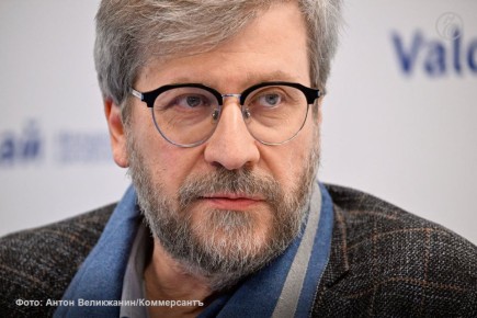 В конце 2025 года отношения России и ЕС подошли «к точке почти невозврата», отмечает в колонке для «Ъ» политолог Федор Лукьянов