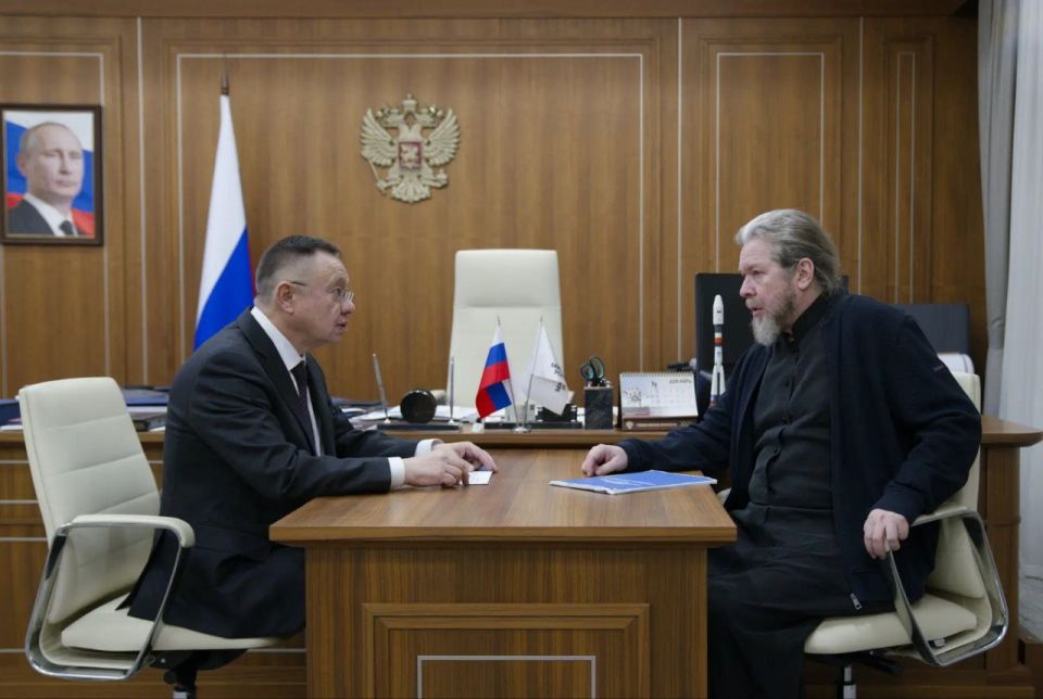 Министр строительства и ЖКХ РФ Ирек Файзуллин провел рабочую встречу с митрополитом Симферопольским и Крымским Тихоном