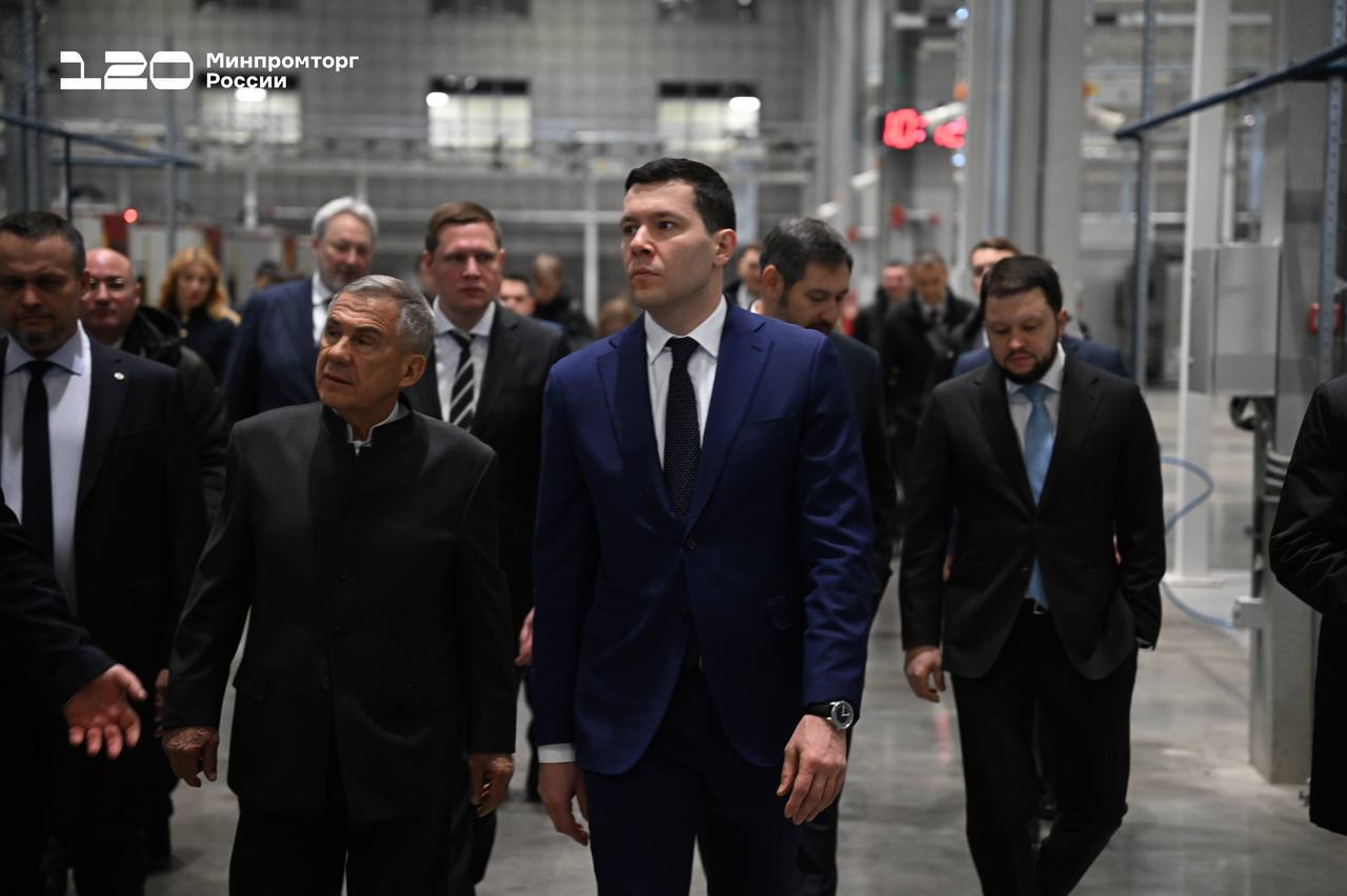 Антон Алиханов принял участие в церемонии передачи 4 вертолетов Ми-8МТВ-1 Антон Алиханов принял участие в церемонии передачи 4 вертолетов Ми-8МТВ-1