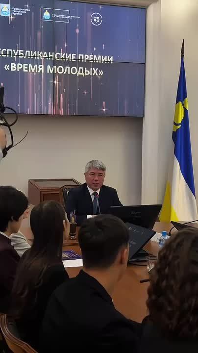 Церемония награждения победителей Республиканской премии «Время молодых – 2025» состоялась!