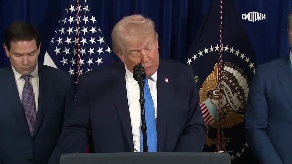 "Что случилось с Мадуро, может случиться с ними": Трамп заявил, что участь президента Венесуэлы может постигнуть других политических и военных деятелей страны