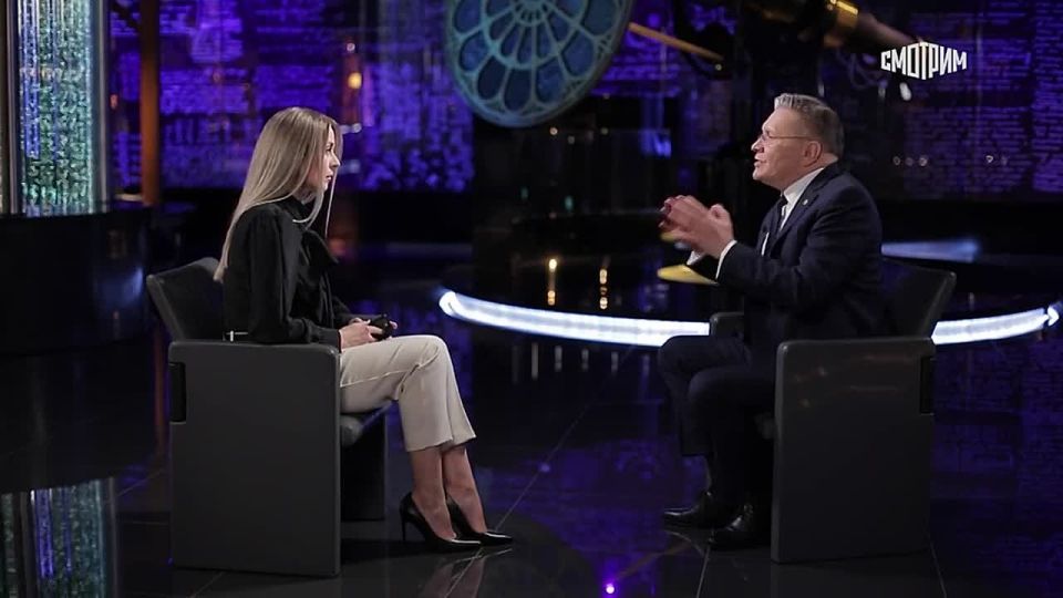 "Если идущее десятилетие — это десятилетие СМП, то 30-е годы — это будет десятилетие Трансарктического транспортного коридора": глава Росатома Алексей Лихачев в интервью "России 24" рассказал о планах развития транспортного...