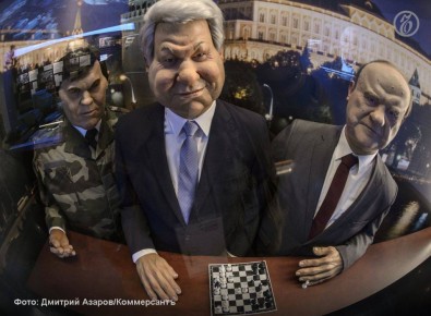 В 1999 году, в канун нового года, первый российский президент Борис Ельцин объявил о своем уходе в отставку