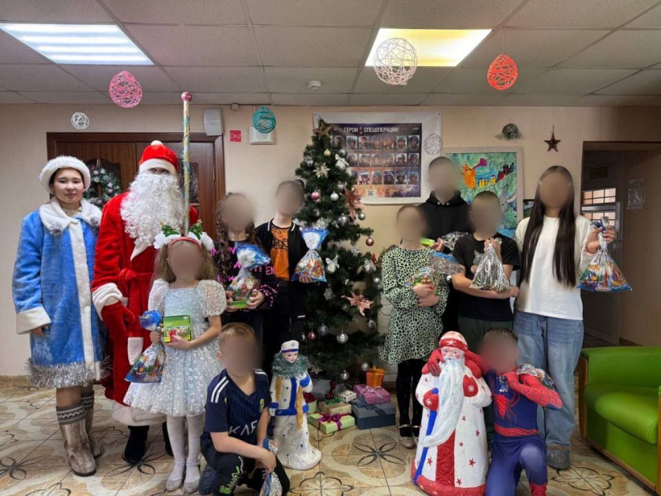 Полицейский Дед Мороз побывал в гостях у воспитанников Центра временного содержания для несовершеннолетних правонарушителей