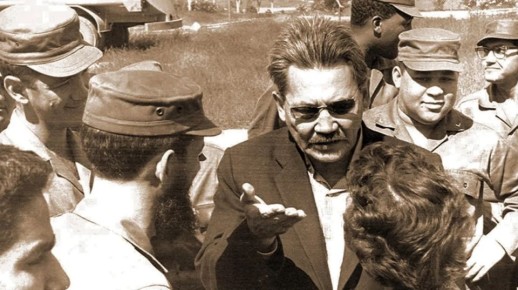 Фиделя Кастро во время интервью одной испаноязычной газете спросили, кого он считает главным героем Второй мировой войны