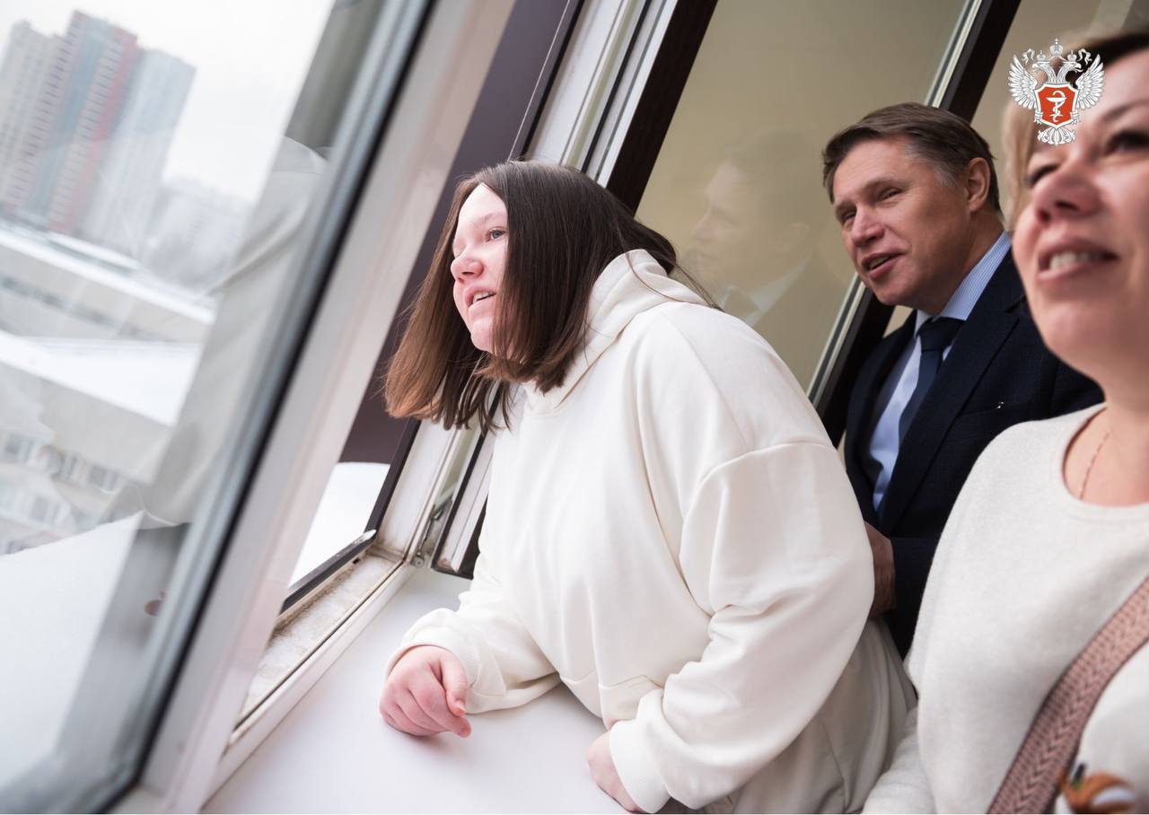 «Ёлка желаний»: Михаил Мурашко исполнил мечту 17-летней Анны из г. Кстово Нижегородской области «Ёлка желаний»: Михаил Мурашко исполнил мечту 17-летней Анны из г. Кстово Нижегородской области