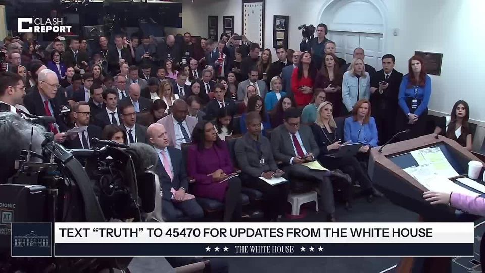 Американские агрессоры (или партнеры, подробной и однозначной официальной реакции еще не последовало) собираются судить моряков судна под российским флагом