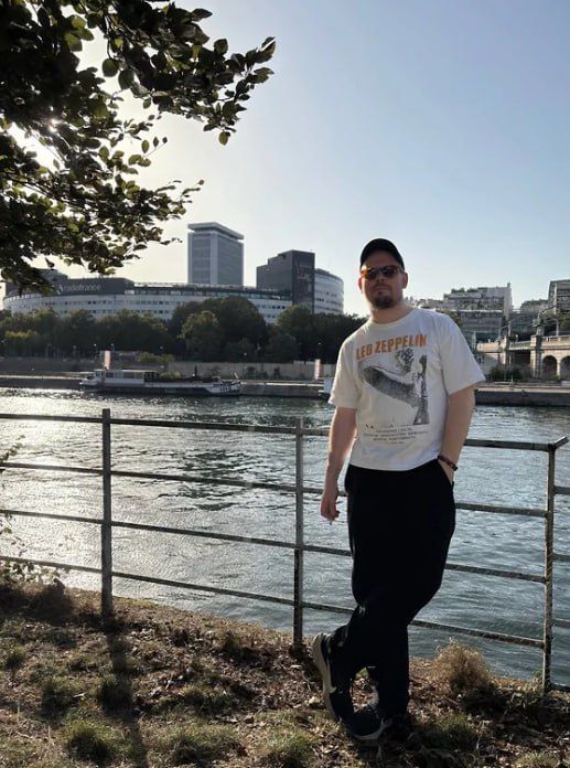 В пригороде Парижа Медоне нашли тело 38-летнего российского журналиста, сообщили BFM TV и газета Le Parisien