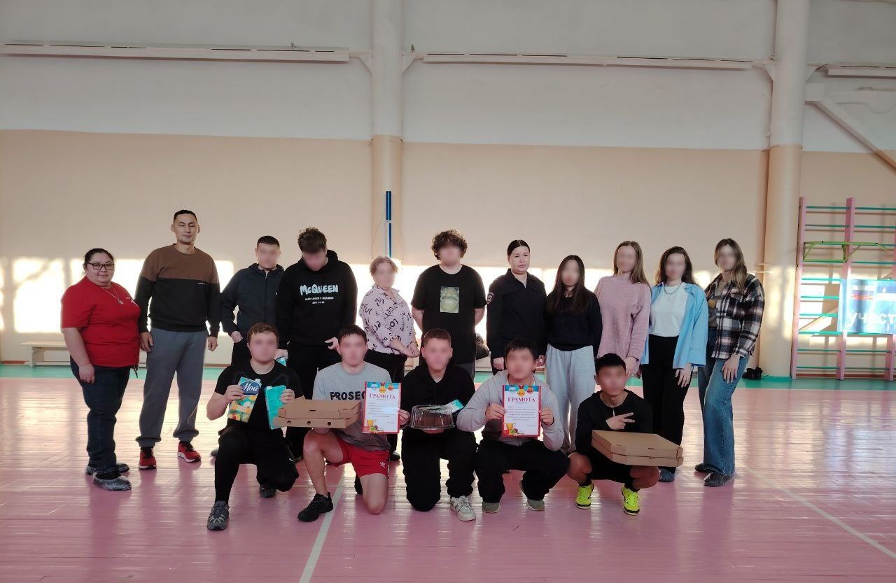 Полицейский Дед Мороз продолжает новогоднее шествие по Бурятии Полицейский Дед Мороз продолжает новогоднее шествие по Бурятии