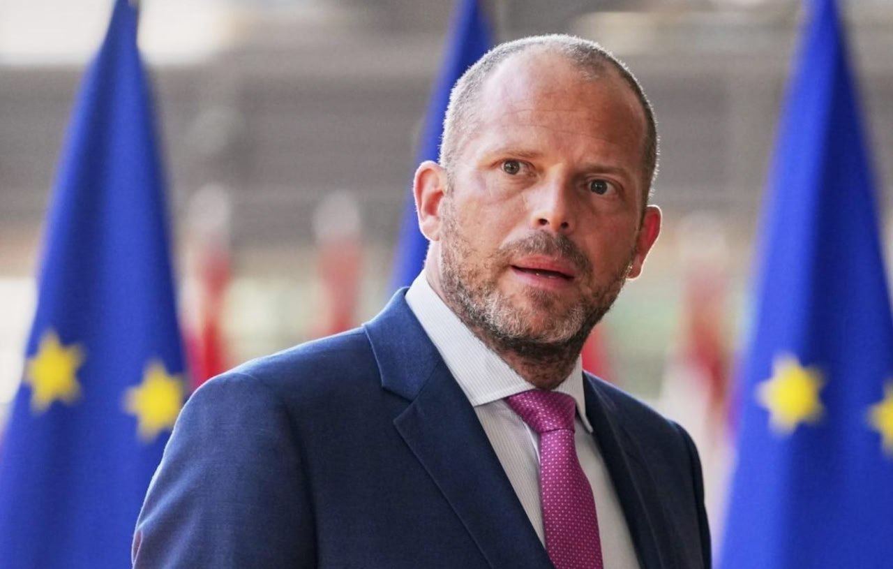 Глава Минобороны Бельгии заявил о нарушении США международного права в Венесуэле