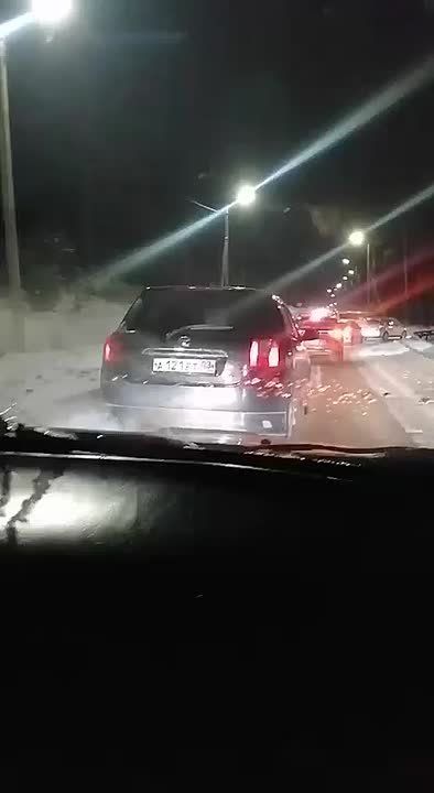 Транспортный коллапс вызвал светофор на Мокрова