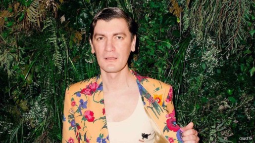 Комика Александра Гудкова оштрафовали на 11 тысяч рублей за клип "Я узкий", сообщил представитель пресс-службы московского суда РИА Новости