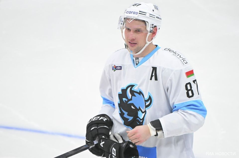 Вадим Шипачев из минского "Динамо" первым в истории КХЛ набрал 1000 очков по системе "гол+пас", после того как отдал результативную передачу в матче против владивостокского "Адмирала"