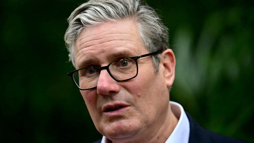 Стармер пригрозил взять Grok Маска под контроль