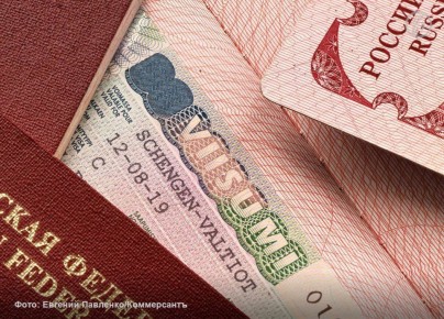 Международная консалтинговая фирма Henley & Partners опубликовала новый индекс паспортов мира, в котором страны ранжируют по количеству безвизовых направлений, доступных их гражданам