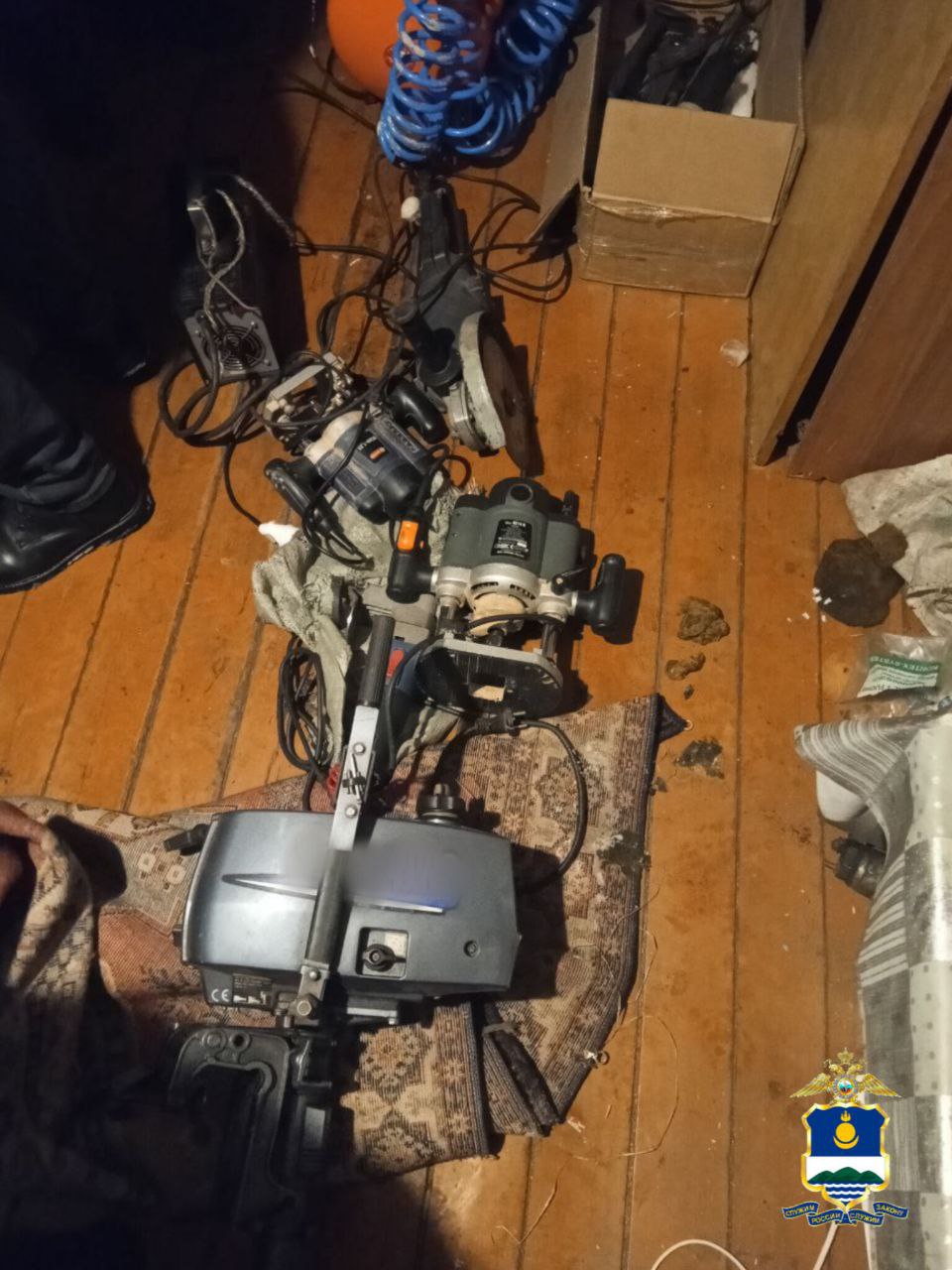 Сотрудниками уголовного розыска раскрыта кража в крупном размере на туристической базе в Селенгинском районе Сотрудниками уголовного розыска раскрыта кража в крупном размере на туристической базе в Селенгинском районе