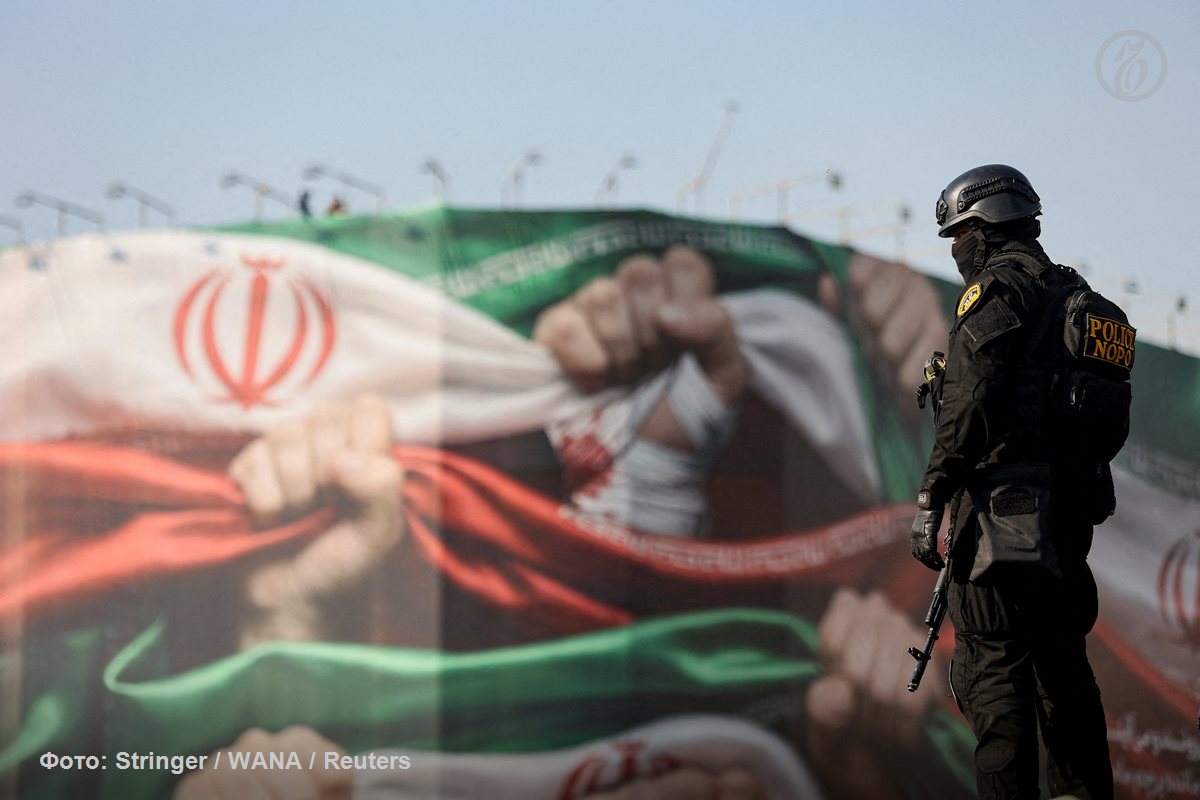 Рассмотрите возможность выезда из Ирана по суше в Турцию или Армению, если это безопасно Рассмотрите возможность выезда из Ирана по суше в Турцию или Армению, если это безопасно