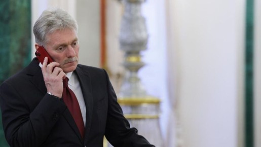 Дмитрий Песков заявил, что не подтверждает, будто РФ согласна на размещение миротворцев на Украине при участии там военных КНР и стран глобального Юга