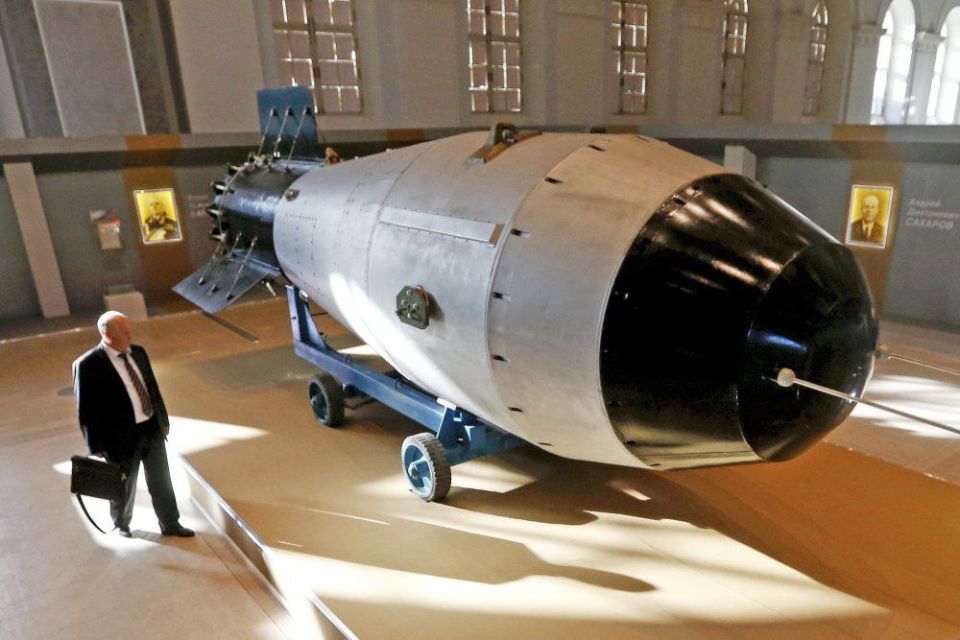 Николай Стариков: 63 года назад Никита Хрущёв заявил о создании о создании в СССР водородной бомбы