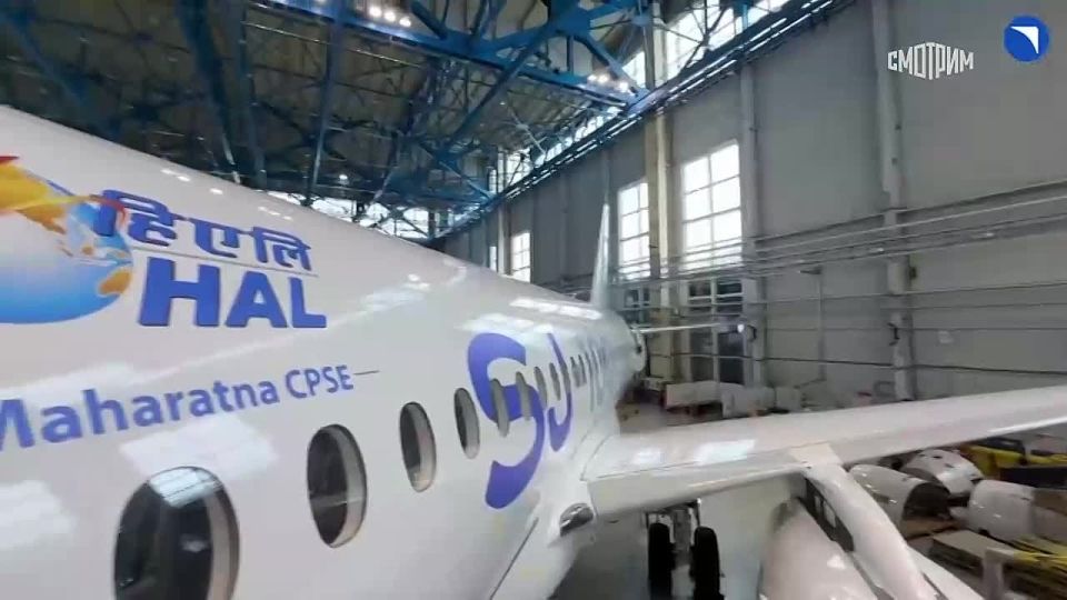 ��� ���������� �������� ����������� �������� ��-114-300 � ����������������� SJ-100 �� �������� Wings India 2026, �������� � �����-������ �������