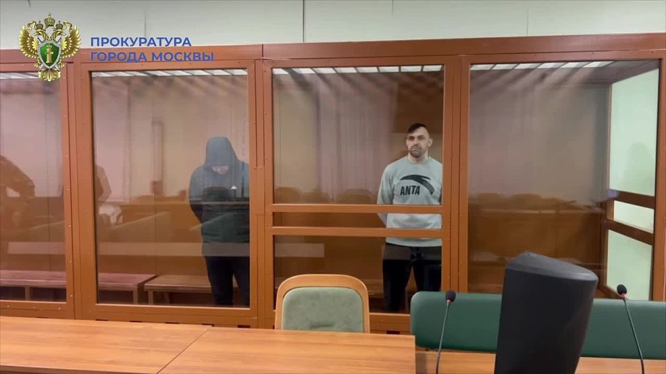 Двое исполнителей теракта против экс-полковника СБУ Василия Прозорова получили 24 и 26 лет лишения свободы, сообщила прокуратура