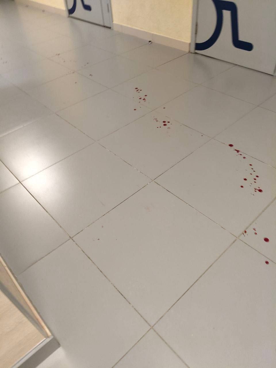 Школьник с ножом напал на сотрудницу лицея в Нижнекамске Школьник с ножом напал на сотрудницу лицея в Нижнекамске