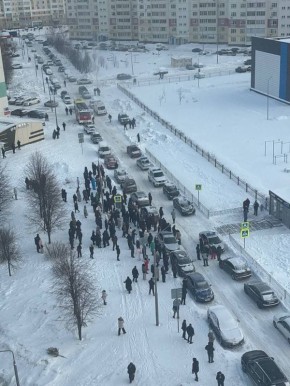 Школьник с ножом напал на сотрудницу лицея в Нижнекамске