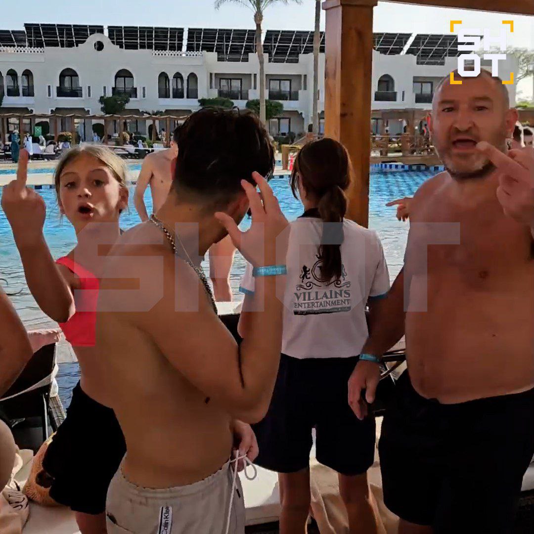 Прилетаешь в Шарм-эль-Шейх – а там тебя бьют и душат