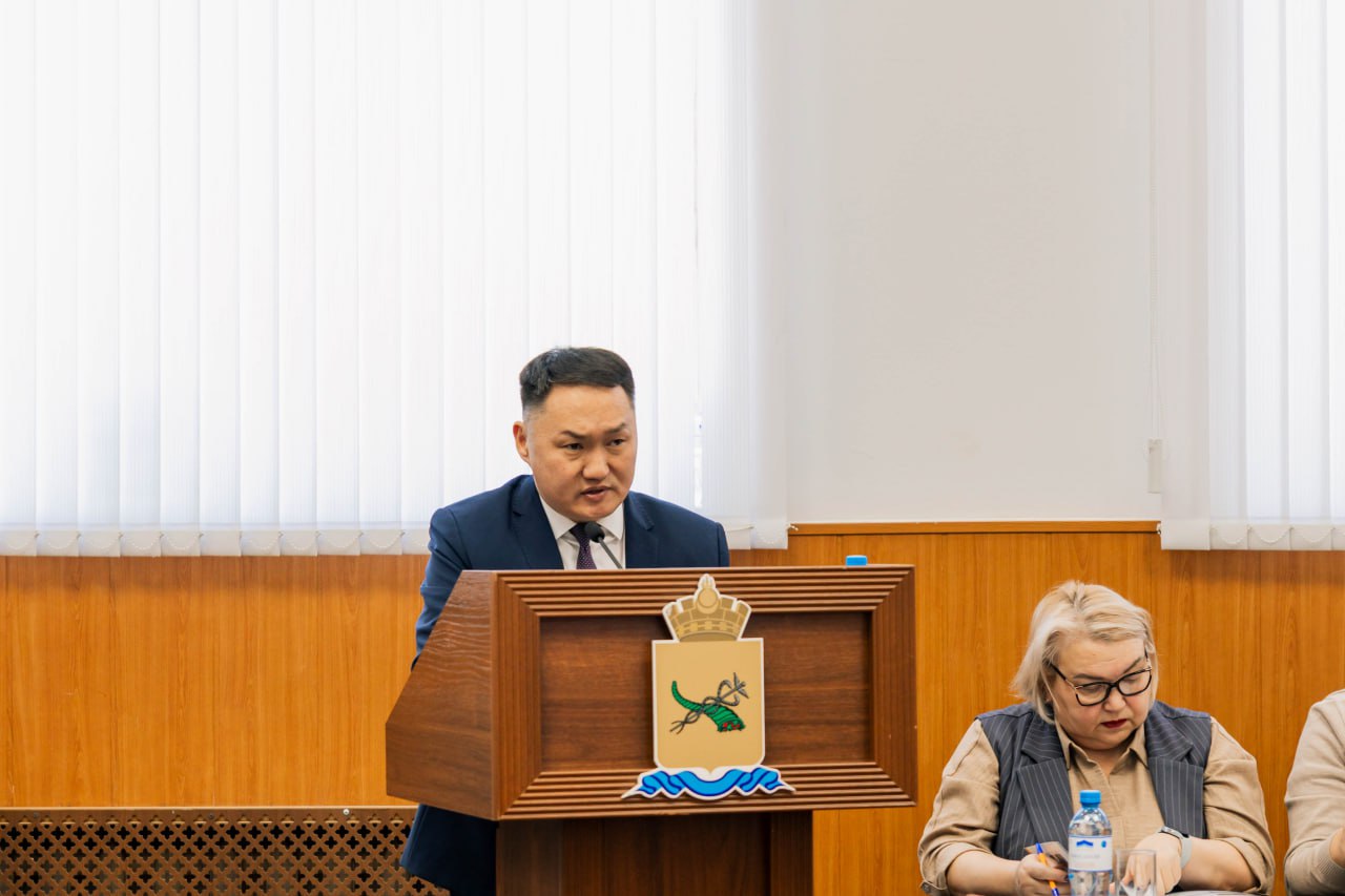 Мэр Улан-Удэ оценил работу Администрации Советского района по итогам 2025 года Мэр Улан-Удэ оценил работу Администрации Советского района по итогам 2025 года
