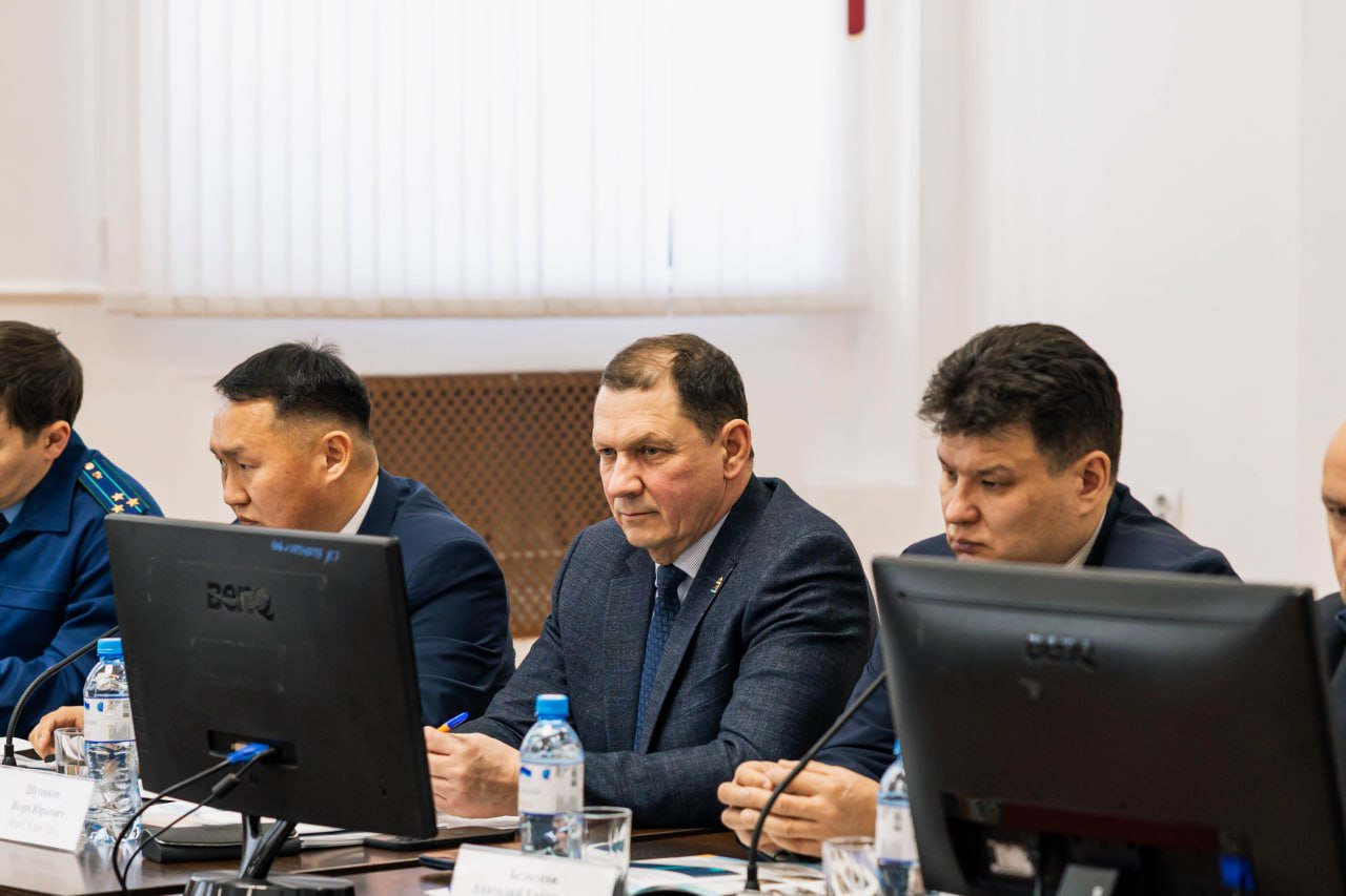 Мэр Улан-Удэ оценил работу Администрации Советского района по итогам 2025 года