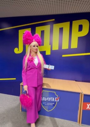 Делягин: "Похоже, ЛДПР отчаянно, всеми силами соскребает с себя репутацию, соответствующую одному из её цветов"