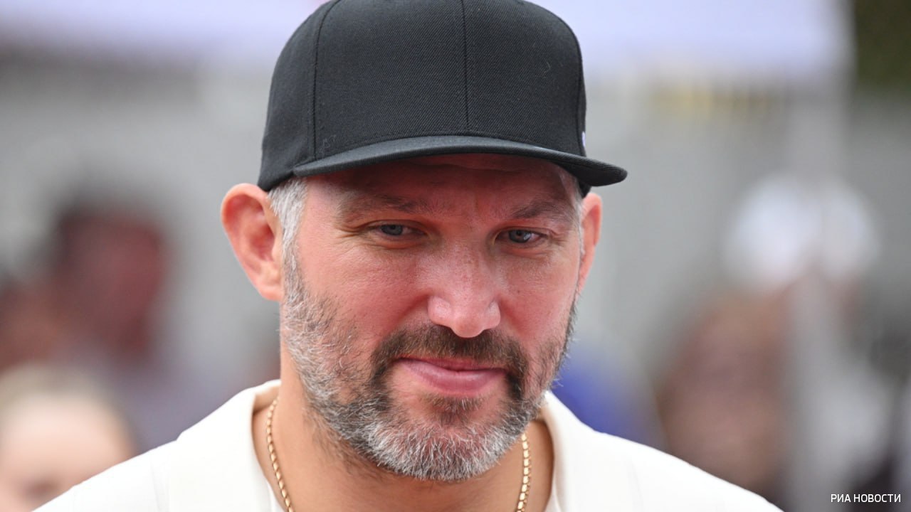 Российский нападающий "Вашингтон Кэпиталз" Александр Овечкин забросил 919-ю шайбу в матче регулярного чемпионата НХЛ против "Сиэтла"