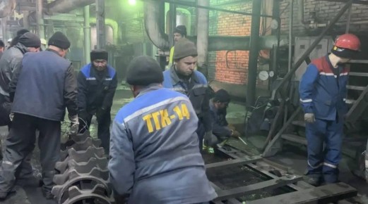 Сотрудники Комитета городского хозяйства, Комитета муниципального контроля, администрации Октябрьского района, прокуратуры, ростехнадзора провели выездную проверку на котельной «Юго-Западная» по факту снижения параметров...