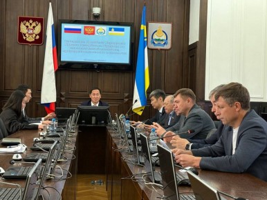 Вопросы предстоящей сессии рассмотрели на своем заседании депутаты Комитета по экономической политике, природопользованию и экологии Народного Хурала