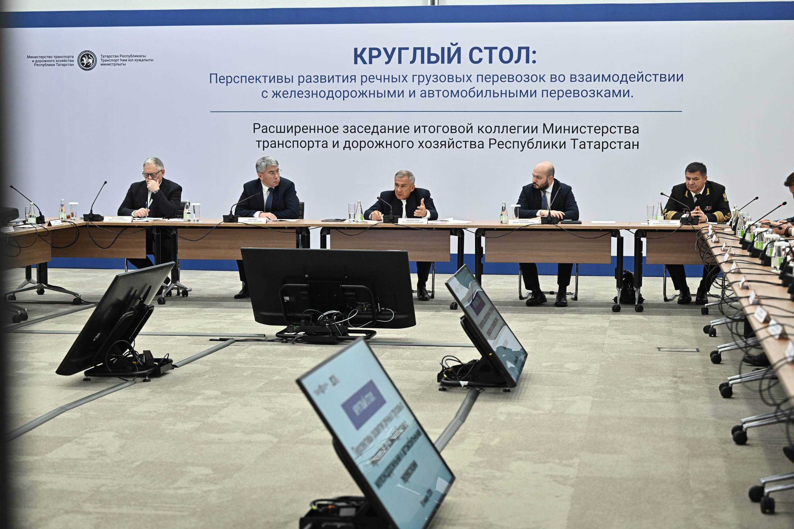 Алексей Цыденов: Добрый день, земляки! Вчера по приглашению Главы республики Татарстан Рустама Нургалиевича Минниханова, как председатель комиссии Госсовета по направлению «Эффективная транспортная система», принял участие в... Алексей Цыденов: Добрый день, земляки! Вчера по приглашению Главы республики Татарстан Рустама Нургалиевича Минниханова, как председатель комиссии Госсовета по направлению «Эффективная транспортная система», принял участие в...