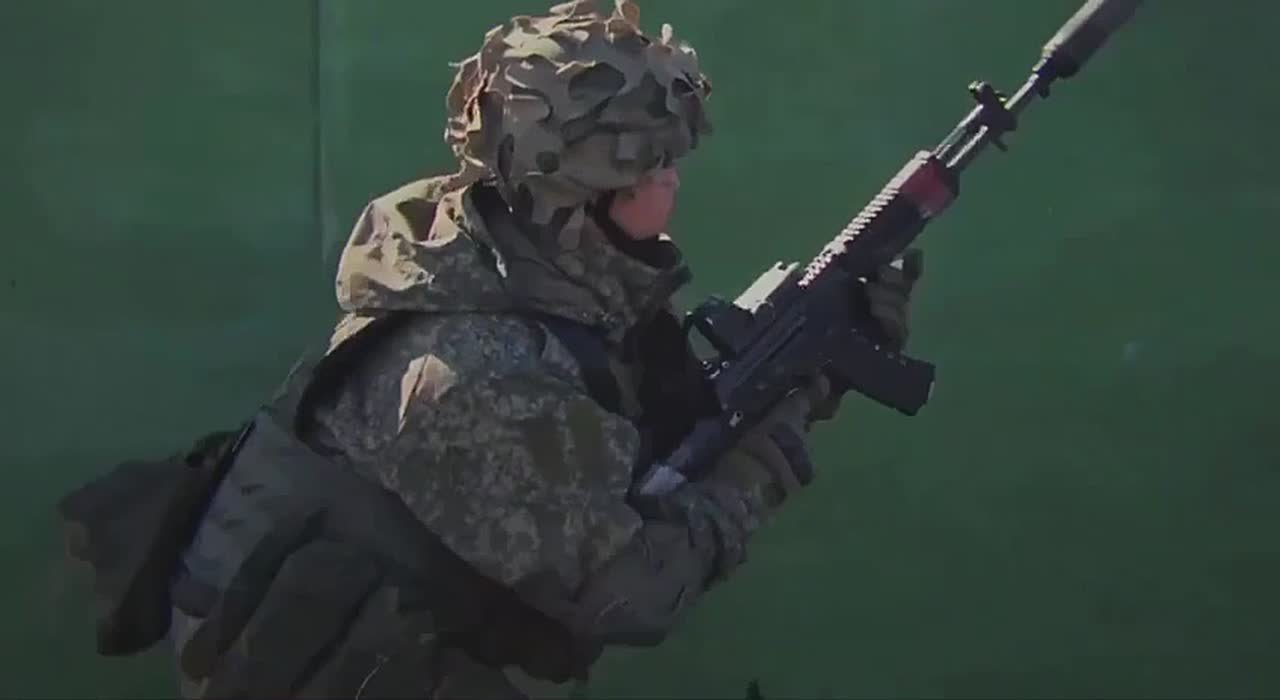 Северокорейские воины и легендарная русская "Катюша"