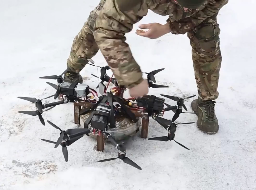 Российские бойцы разработали тяжелый дрон «Кощей»