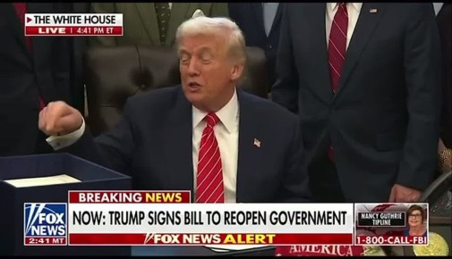 Трамп подписал законопроект о финансировании правительства, завершив тем самым второй шатдаун за свой новый срок