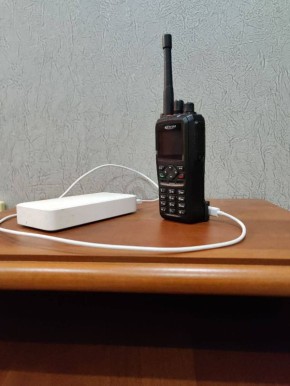 ��������� �������: ��� ���, ���� ���������� ������������ Kirisun DP990, ������������� ����������� ����������� ��� ������ ������������ �� ���������� ����� ������ Type-C, ����� �� �������� ��������� ��� ��� �� ������������...