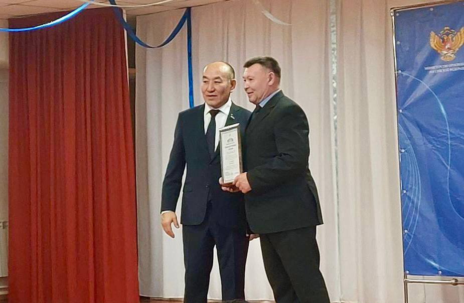 Заместитель Председателя Народного Хурала Бурятии Баир Гармаев с рабочей поездкой посетил Курумканский район Заместитель Председателя Народного Хурала Бурятии Баир Гармаев с рабочей поездкой посетил Курумканский район