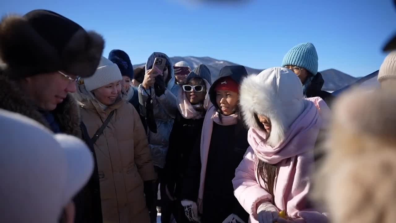 Иностранные студенты побывали на фестивале «Байкальская открытка»