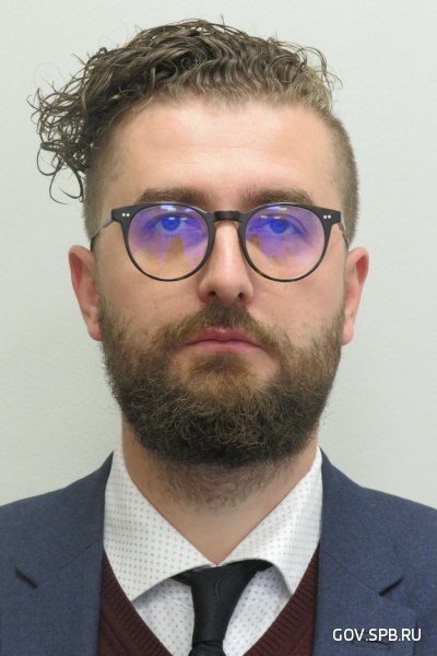 Председатель комитета по госзаказу Денис Толстых задержан в Петербурге по делу о превышении полномочий, сообщили в СК РФ. Он задержан в аэропорту Пулково при попытке вылететь из города